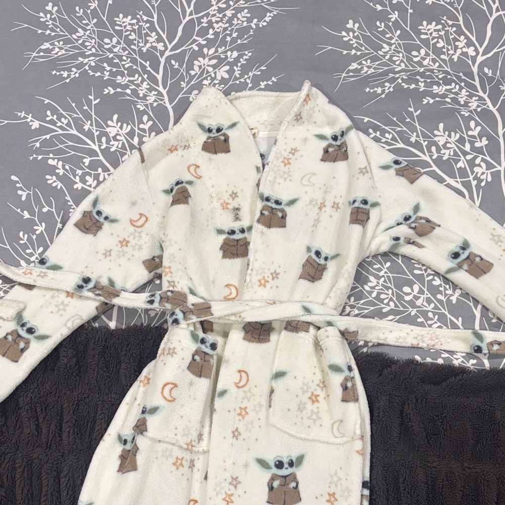 Star Wars Cream and Brown Kids Pajama Robe
